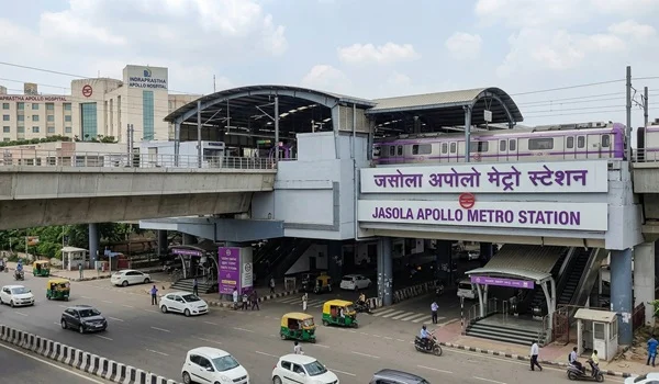 Jasola Apollo Metro Station