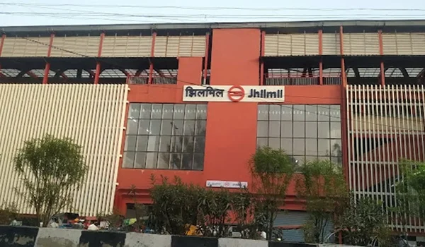 Jhilmil Metro Station